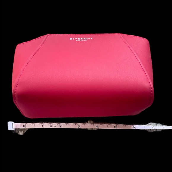 New Red Givenchy VIP Vegan Leather Clitch/ Pouch with Givenchy Zipper Pull - Picture 3 of 5